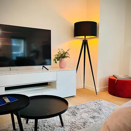 Karmel Modern 3 Bedroom